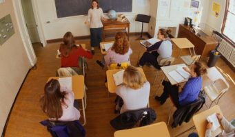 Српски наставници примају најмање плате у региону