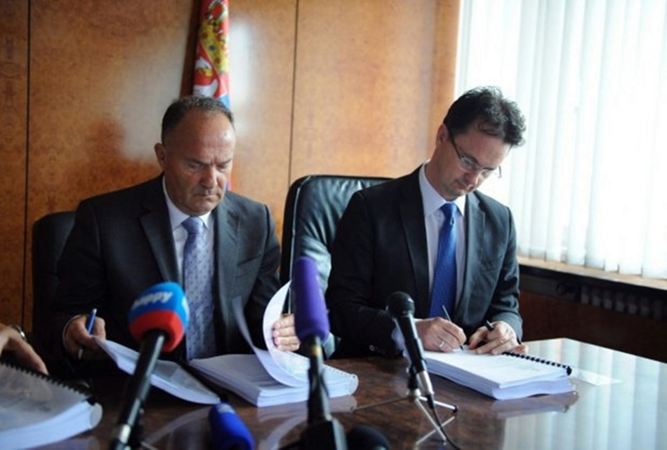primopredaja-ministarsvo-prosvete-mladen-sarcevic-srdan-verbic-foto-zorana-je-1470997260-968213