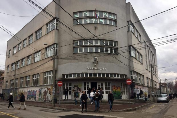 Масовна туча у гимназији у Нишу