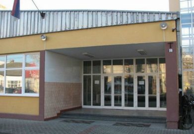 Обустављена настава у гимназији „20. октобар“