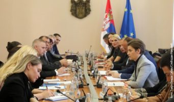 Форум предложио премијерки Србије мере за превенцију и смањење вршњачког насиља