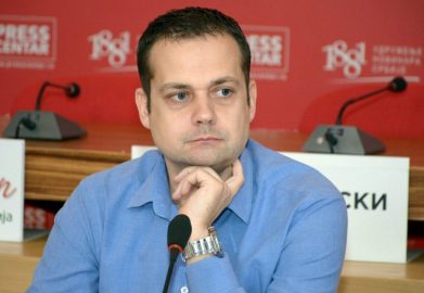 Форум очекује извињење од министра просвете Шарчевића
