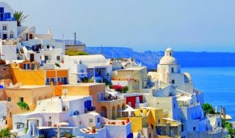 Грчка: За средњошколце забрањене екскурзије у иностранство