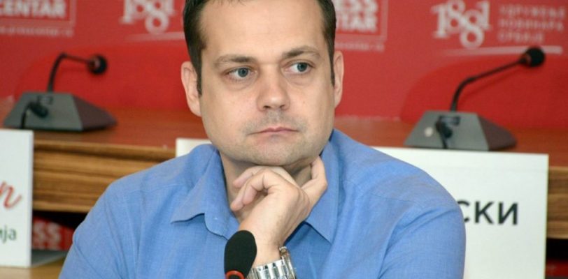 Форум очекује извињење од министра просвете Шарчевића
